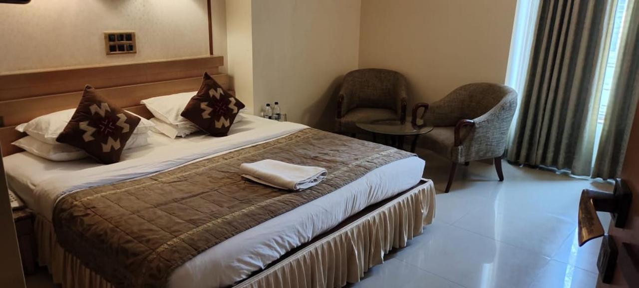 Hotel Deccan Royaale, Shivajinagar Пюн Екстериор снимка