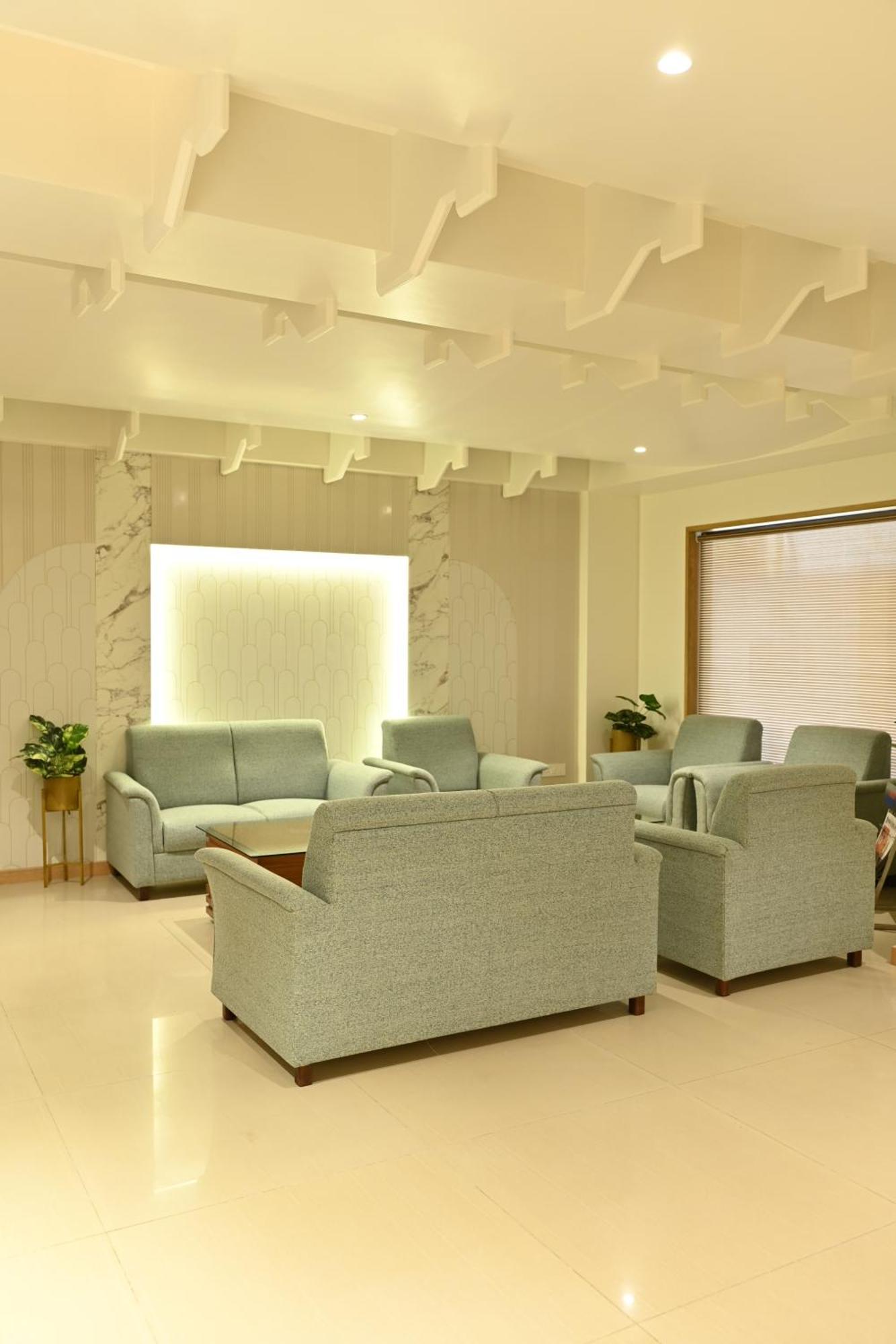 Hotel Deccan Royaale, Shivajinagar Пюн Екстериор снимка