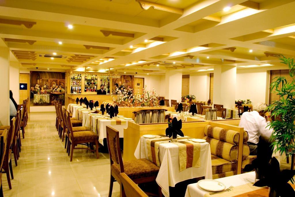 Hotel Deccan Royaale, Shivajinagar Пюн Екстериор снимка